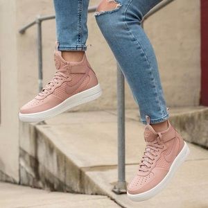 Nike Air Force 1 ultraforce mid in blush